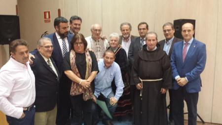 Imagen El Centro Segoviano en Guadalajara premia a Julio Michel, a Isabel Gómez de Santos y al carmelita Pedro Ruano