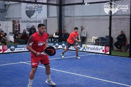 Imagen El Circuito Provincial de Pádel Indoor de la Diputación busca a sus nuevas parejas campeonas, con la disputa del Máster Final entre sus 128 mejores palistas